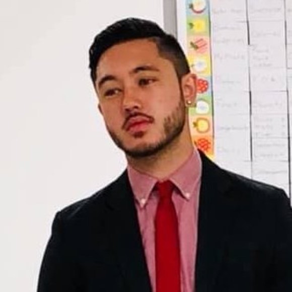 Profile Picture of Daniel Burns (@sodasipper1) on Poshmark