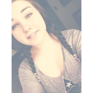 Profile Picture of Kaitlyn Bates (@theycallmefatxx) on Myspace