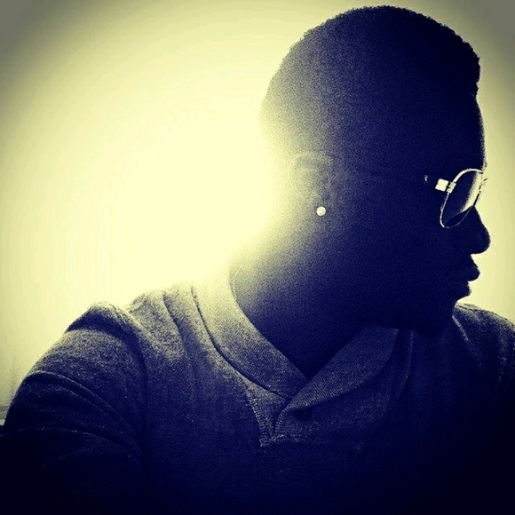 Profile Picture of Davies Owusu (@ayochoppa) on Poshmark