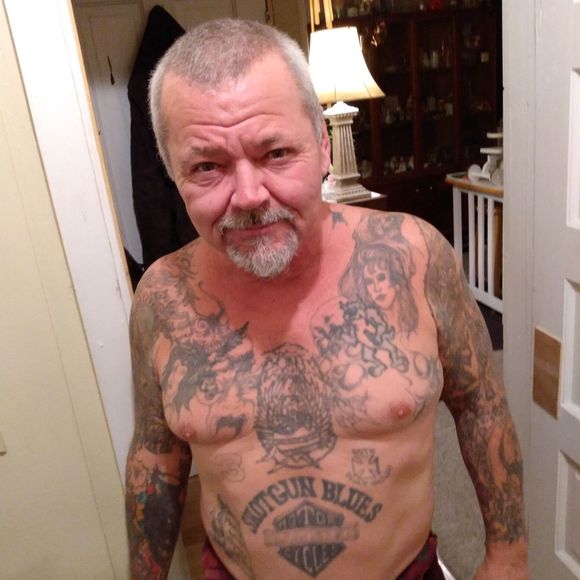 Profile Picture of Thomas Heaston (@thomasheaston) on Poshmark