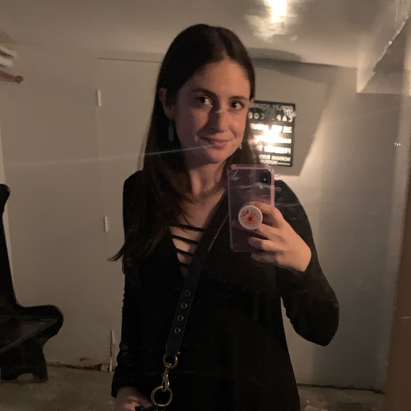 Christi Colman - Poshmark Profile Picture of Christi Colman (@christi_colman) on Poshmark