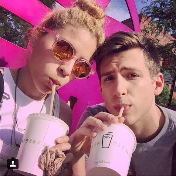 Profile Picture of Joshua Garnish (@jgarnish) on Poshmark