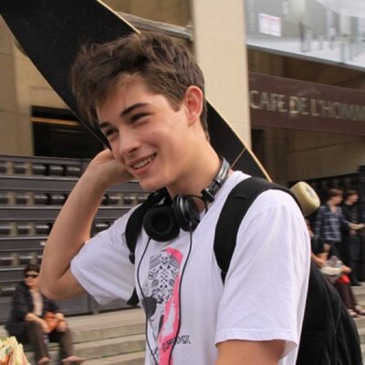 Profile Picture of Vess (@BobVess) on Twitter