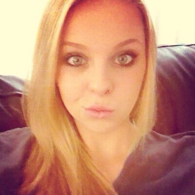 Profile Picture of Chloe (@ChloeElizJeffs) on Twitter