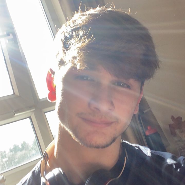 Profile Picture of David Yardley (@@itsdavski) on Tiktok