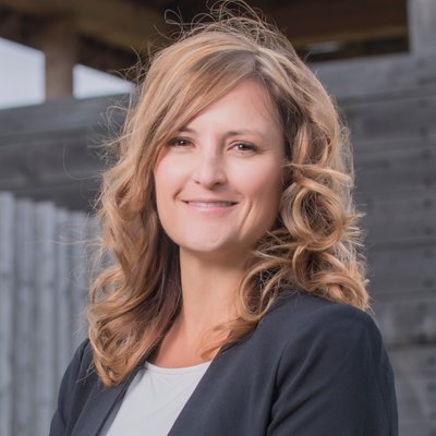 Profile Picture of Dione Chambers (@dee_chambers) on Twitter