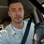 Profile Picture of Juni Chazer (@Juni-Chazer) on Facebook