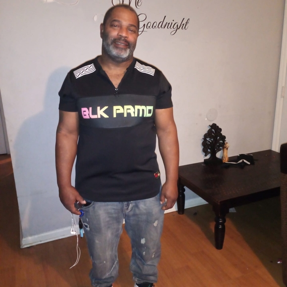 Profile Picture of Andre Rose (@andrerose409) on Poshmark
