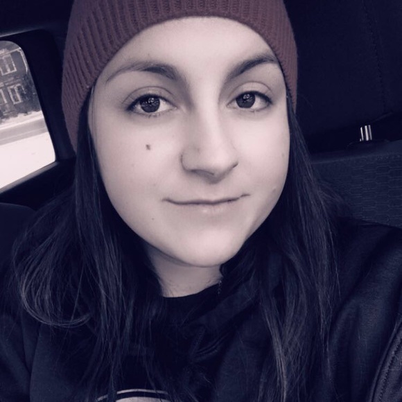 Isabella Cary - Poshmark Profile Picture of Isabella Cary (@bellissimojack) on Poshmark