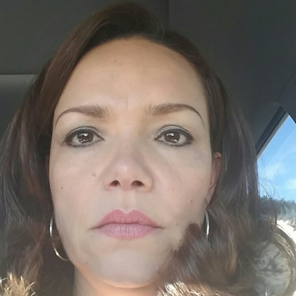 Profile Picture of Lucy Lases (@llases) on Poshmark