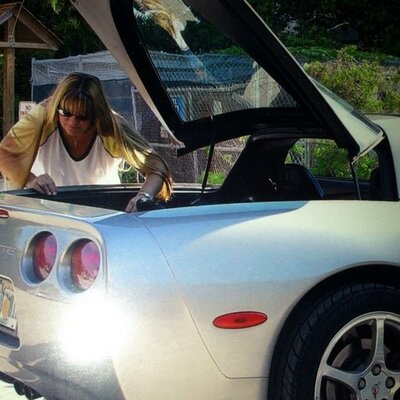 Profile Picture of Lisa Moeller (@LisaLm3742) on Twitter