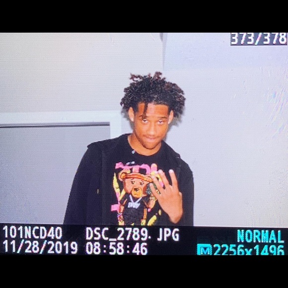 Profile Picture of Dante Harbison (@harb2x) on Poshmark