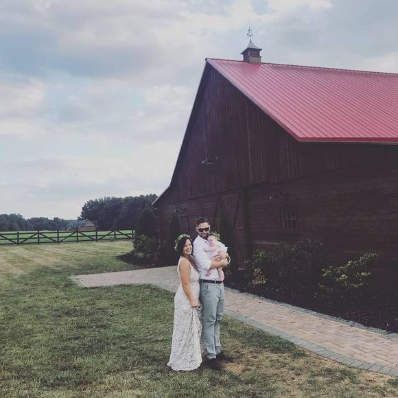 Profile Picture of Kari Schlappich (@karilynns) on Poshmark