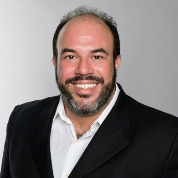 Profile Picture of André Cunha (@alacrj) on Poshmark