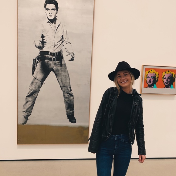 Profile Picture of Ally Beardemphl (@ally_bea) on Poshmark