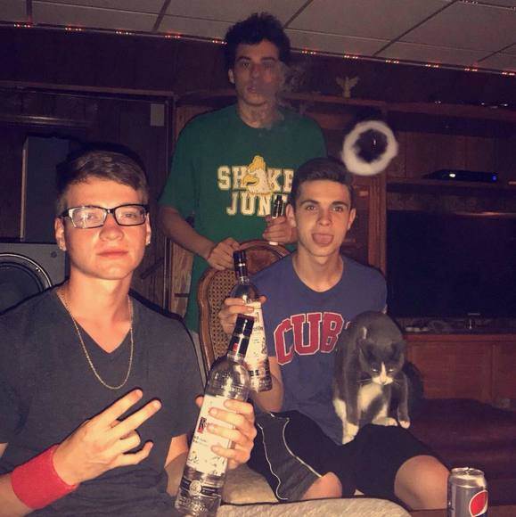 Profile Picture of Kevin Mucha (@kevinmucha123) on Poshmark