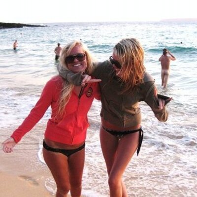 Profile Picture of Ashley Hustead (@ashbrehus) on Twitter