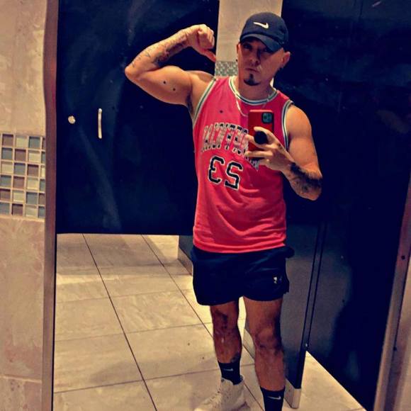 Profile Picture of Andres Escamilla (@andres2012) on Poshmark