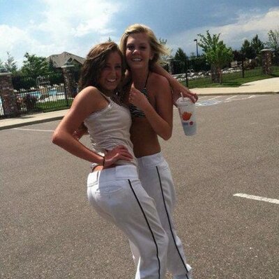 Profile Picture of Dani Howard (@danihoward35) on Twitter