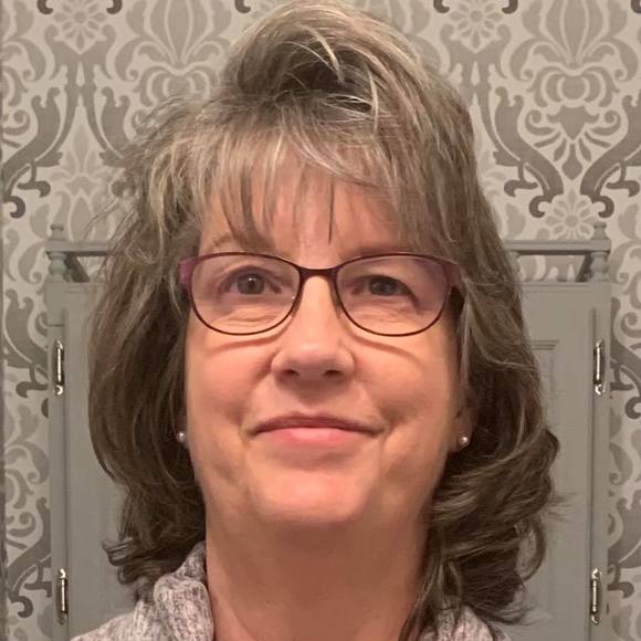 Profile Picture of Mary Pearrell (@mpearrell) on Poshmark