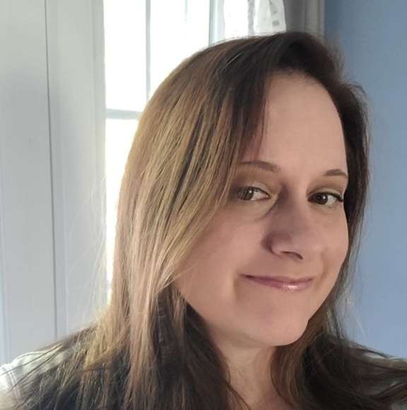 Profile Picture of Christy Duperry (@cduperry21) on Poshmark