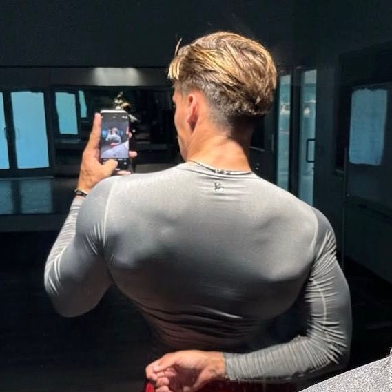 Profile Picture of Joseph Sonnek (@hellhaunt02) on Tiktok