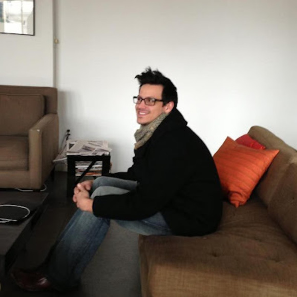 Profile Picture of Andrew Hohner (@andrewhohner) on Poshmark