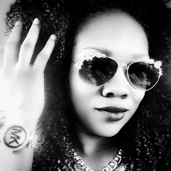 Profile Picture of Tasha Etim (@tasha_etim) on Poshmark