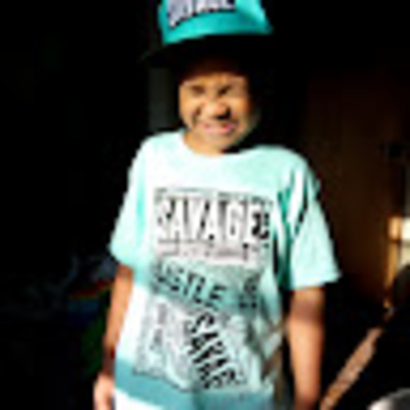 Profile Picture of Cat Fusaro (@blinggirl1015) on Poshmark