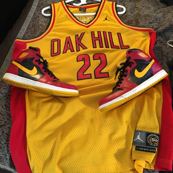 Profile Picture of Fabian Wright (@golas) on Poshmark