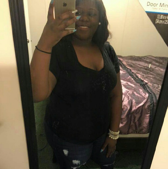 Profile Picture of Jakala Johnson (@kalajayy01) on Poshmark