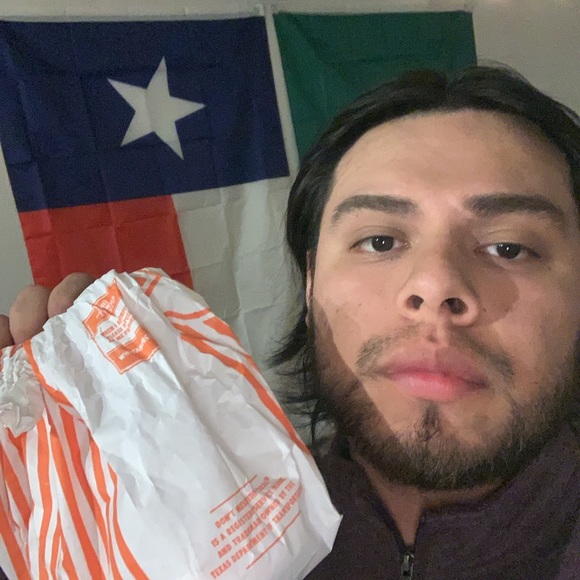 Profile Picture of Edwin Perez (@edwinperez262) on Poshmark