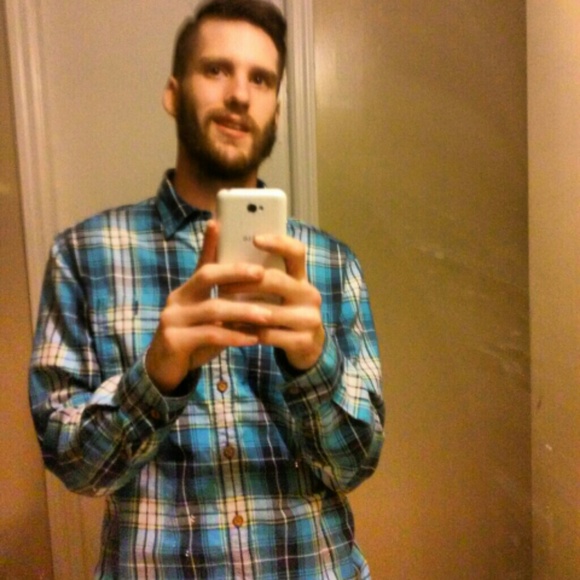 Profile Picture of Adam Trent (@adamtrent48) on Poshmark