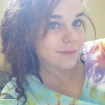 Profile Picture of Kelly Burnside (@dammitkelly) on Twitter
