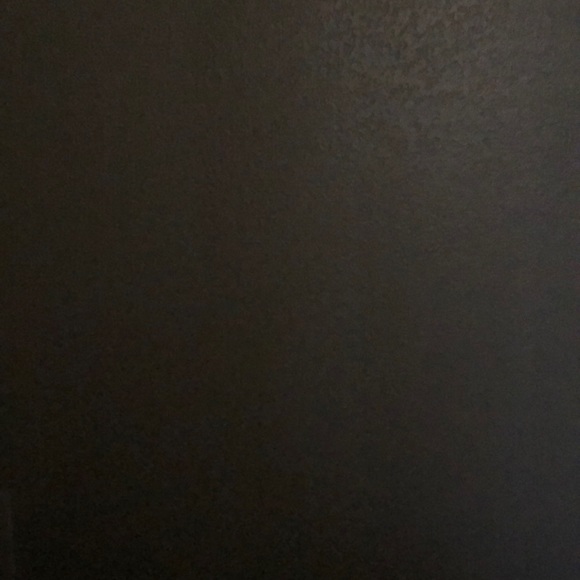 Profile Picture of Isaiah Wallace (@hdhdgdjshsjs) on Poshmark