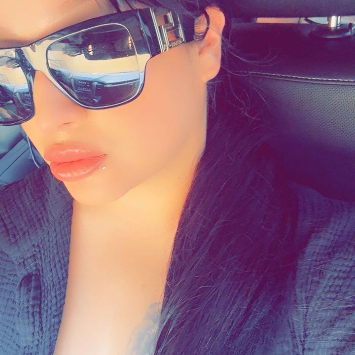 stephaniealvare18 - Tiktok Profile Picture of stephaniealvare18 (@azalv123) on Tiktok