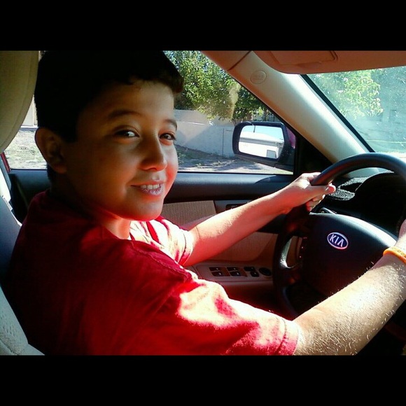 Profile Picture of Alex Villegas (@alex__vill) on Poshmark