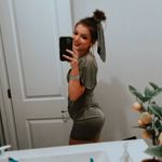 Profile Picture of Brooke Ulrich (@onyxphoenixart) on Instagram