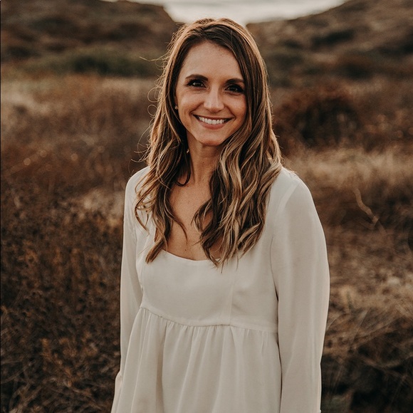 Profile Picture of Jessica Cheeley (@jesscheeley) on Poshmark