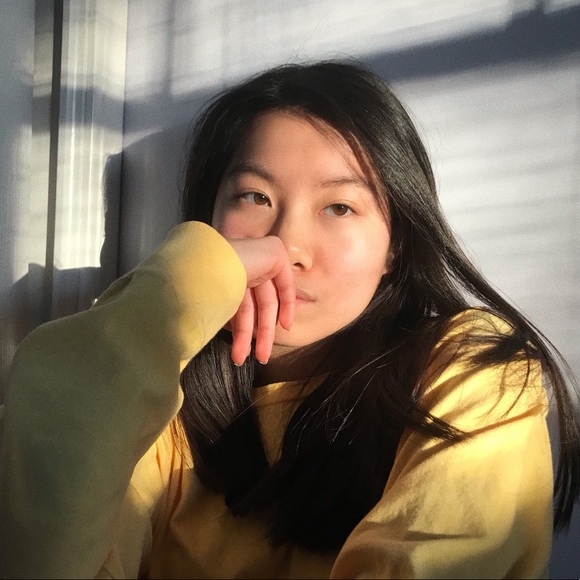 Profile Picture of Katelyn Chan (@katelyn_chan) on Poshmark