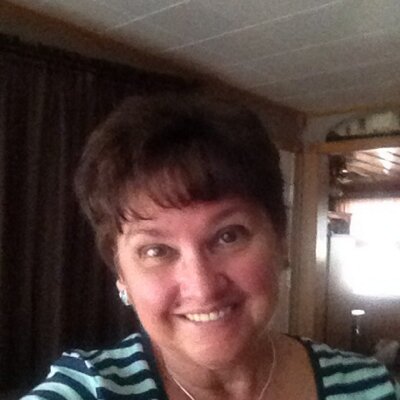 Profile Picture of Connie Davis (@smileyfacecooki) on Twitter