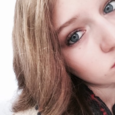 Profile Photo of Caroline Hawkins (@caroline_hawk_) on Twitter