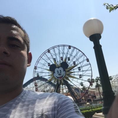 Profile Picture of Ernest Rocha (@ChichoVaro) on Twitter
