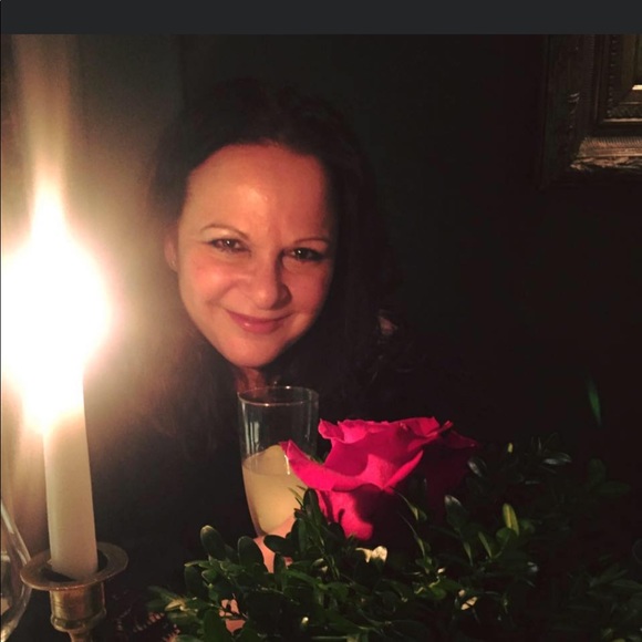 Profile Picture of Linda Reitano (@lindajean24) on Poshmark