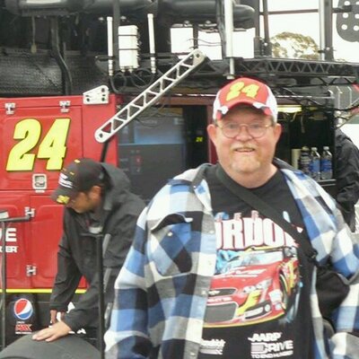 Profile Picture of James Panos (@PawpawjJames) on Twitter