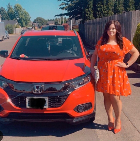 Profile Picture of Marina Belous (@marinabelous) on Poshmark