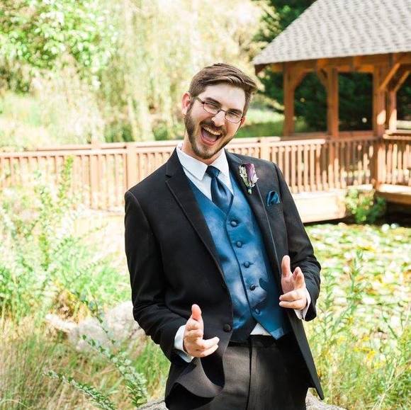 Profile Picture of Nicholas Artley (@piratenick) on Poshmark