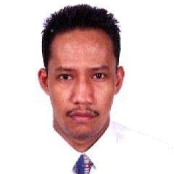 Profile Picture of Richard Olivares (@r_g_olivares) on Poshmark