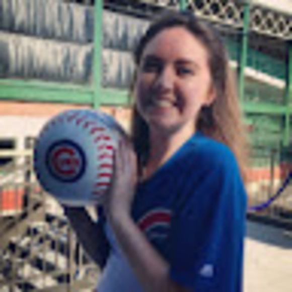 Profile Picture of Molly Heldman (@mollyheldman) on Poshmark