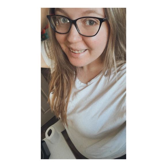 Profile Picture of Tiffany Keidel (@tippy7410) on Poshmark